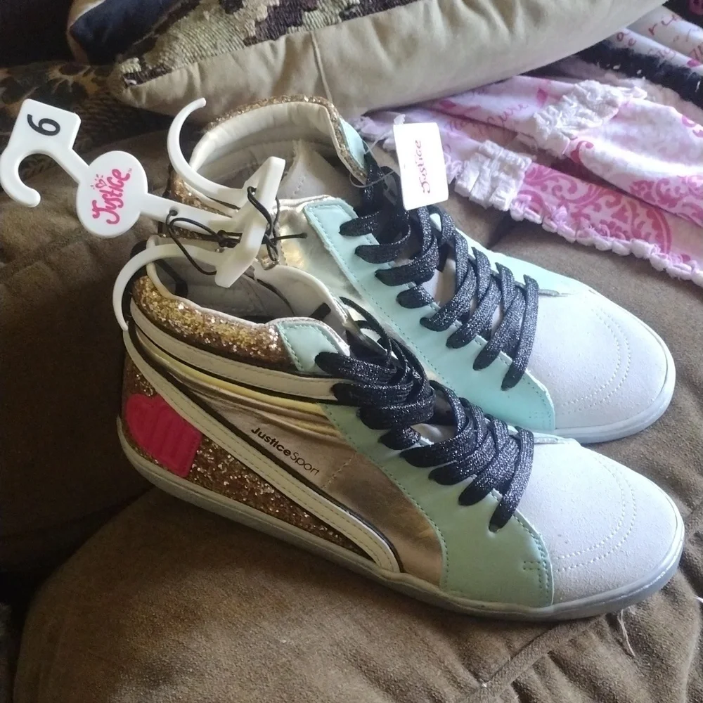 High top Justice Sneakers for Big Girls Size 6 - Picture 2 of 4
